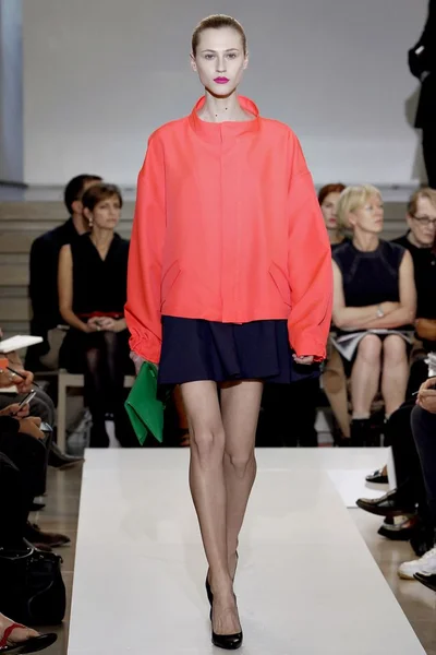 Look 37